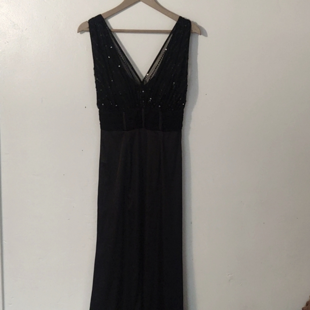 Sean Couture Sequin and Satin Sleeveless Maxi Formal Gown sz small women's